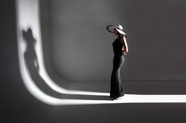 Trouver la robe vintage parfaite : un guide complet pour les chineurs de trésors rétro