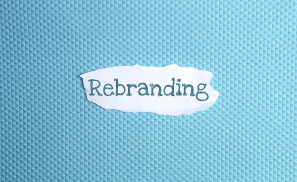 Comment mener avec succès une campagne de rebranding pour une entreprise familiale de longue date ?